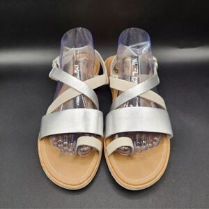 SOREL Ella Sandal Women Sz 10 Criss Cross Toe Strap White Silver Leather Shoe